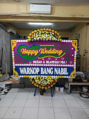 Papan Bunga di Kenanga